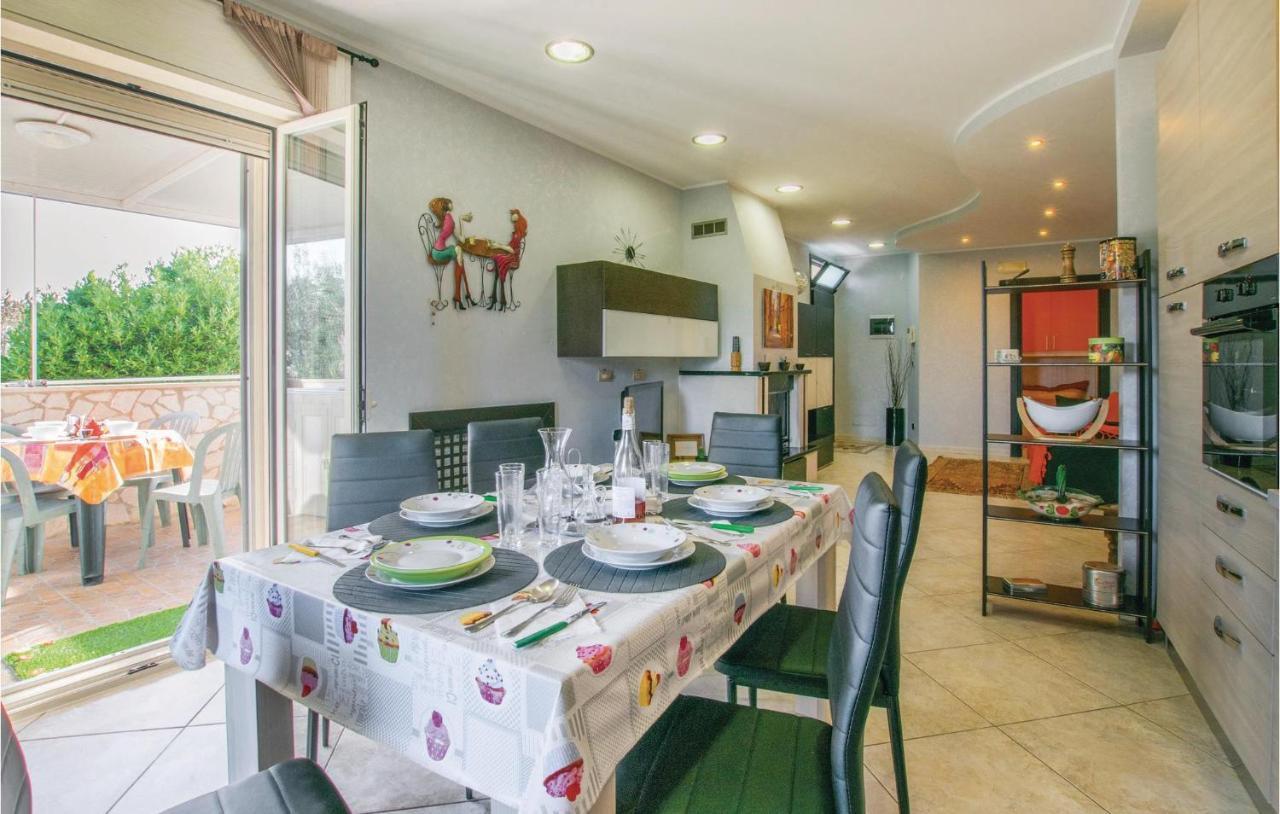 Awesome Apartment In Bari With Wifi Esterno foto