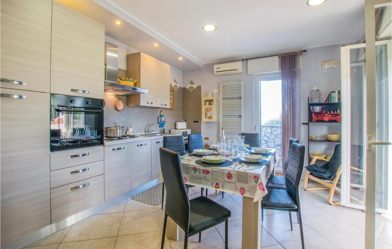 Awesome Apartment In Bari With Wifi Esterno foto